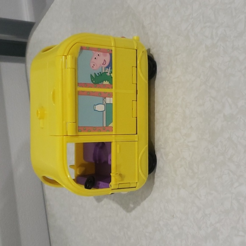 Peppa Pig Play N Go‎ Yellow Camper Van  Vehicle Toy with Hammock  Jazwares 6.5”